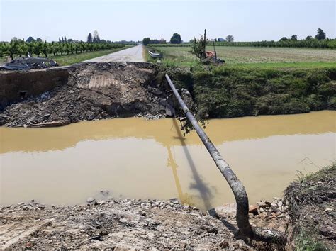 Ricostruzione del ponte sulla SP n.4 a Prada 